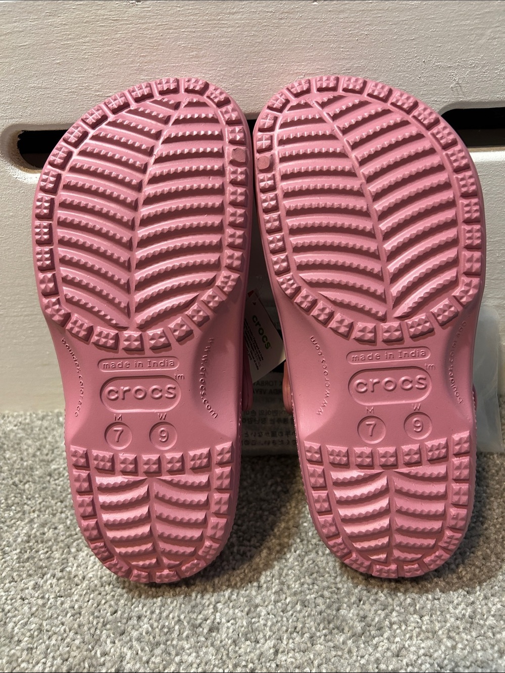 Women’s Crocs Classic Clog in Pink Lemonade - Picture 7 of 8